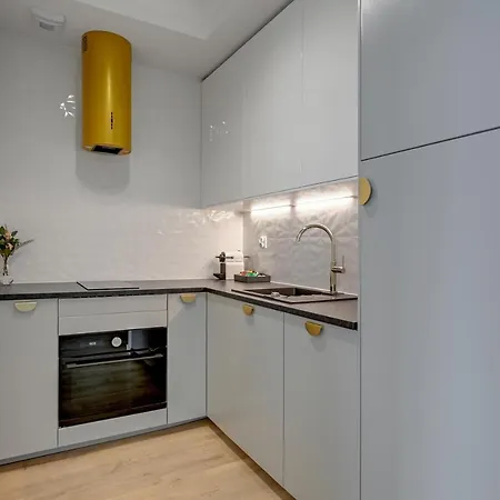 Modern Tower & View By Downtown