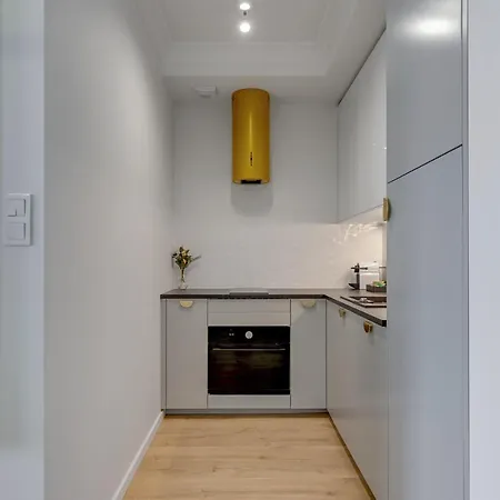 Modern Tower & View By Downtown *