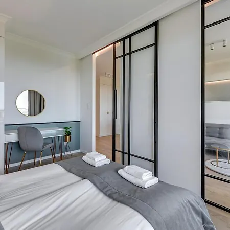 Modern Tower & View By Downtown * Gdynia