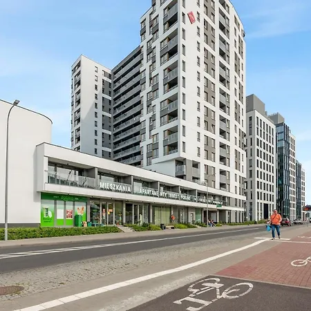 Апартаменты Modern Tower & View By Downtown *