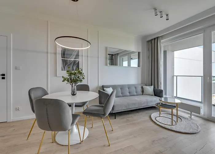 Апартаменты Modern Tower & View By Downtown