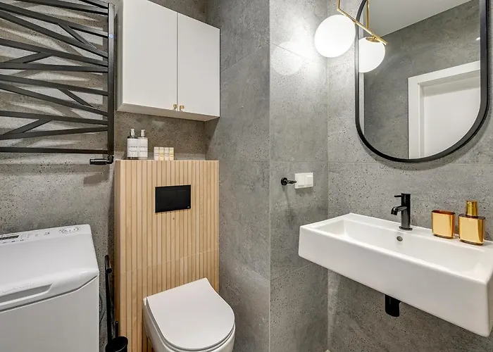 Modern Tower & View By Downtown شقة *